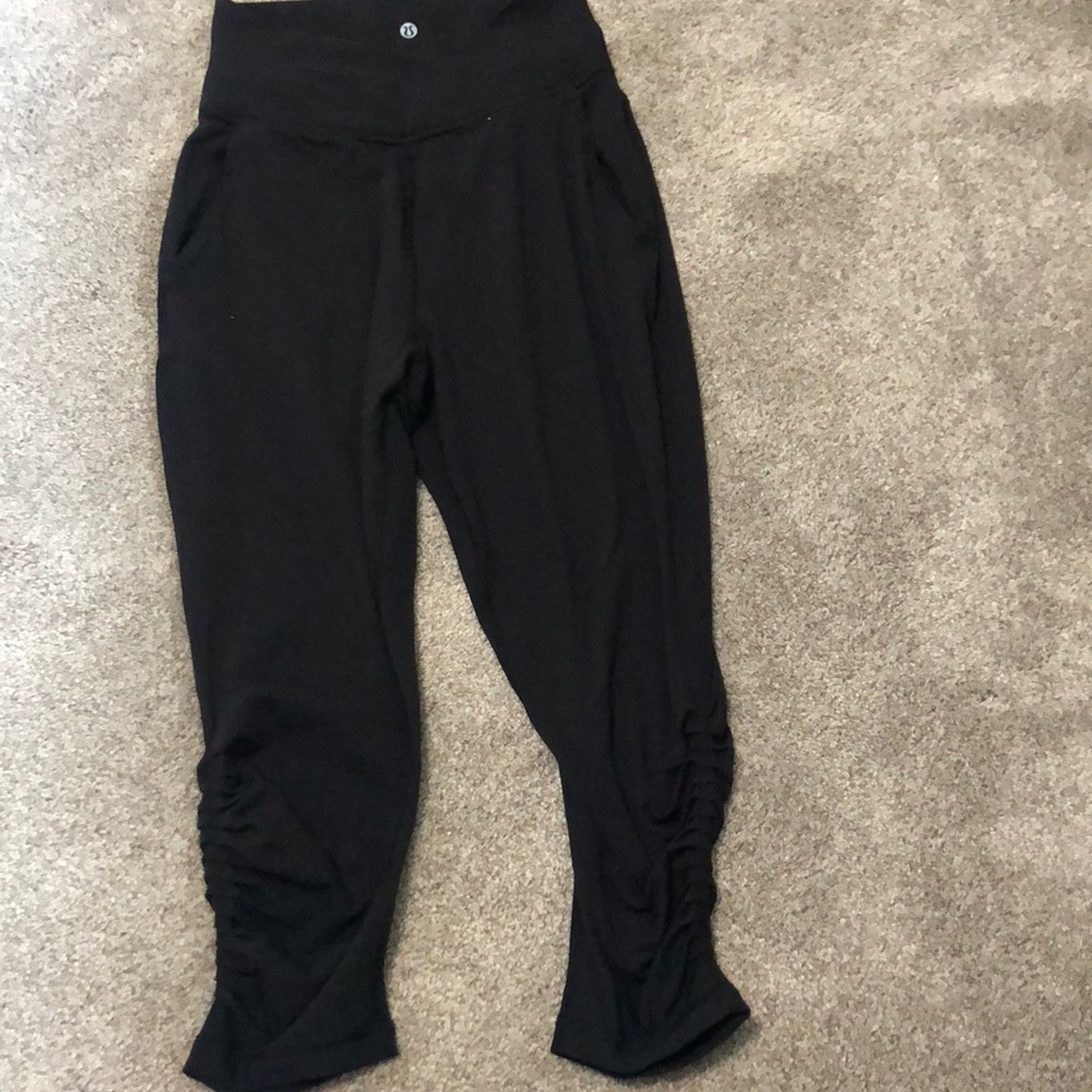 Cropped athletic pants